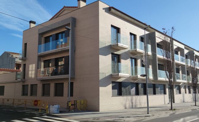 Bloc de pisos Mas Codina - constructora habitatges